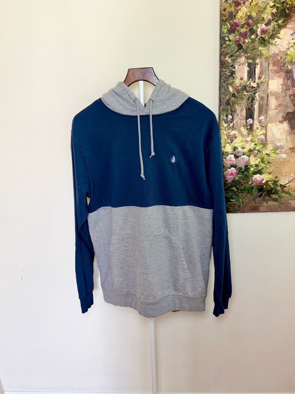 Volcom Men’s Navy Gray Color Block Pullover Hoodie Large